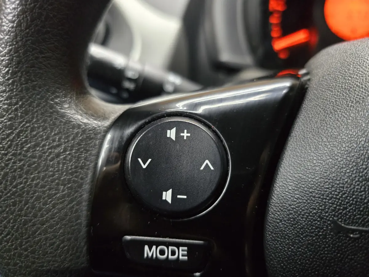 1.0 e-VTi Active Carplay Airconditioning Bluetooth