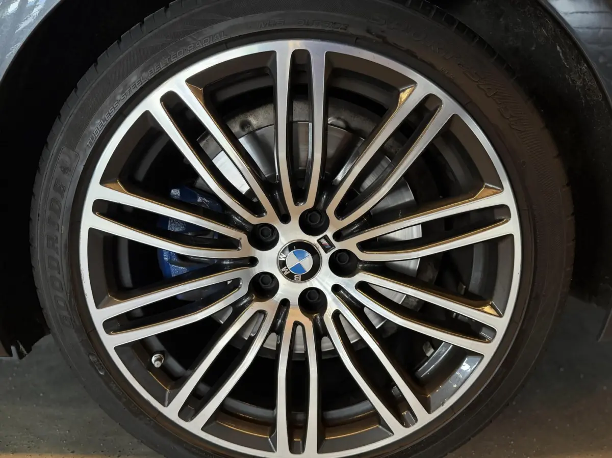530d xDrive High Executive Pano M-sport