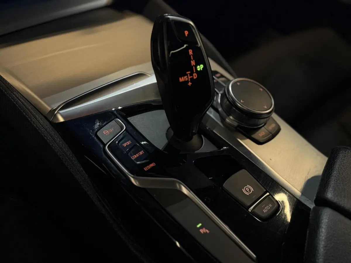530d xDrive High Executive Pano M-sport