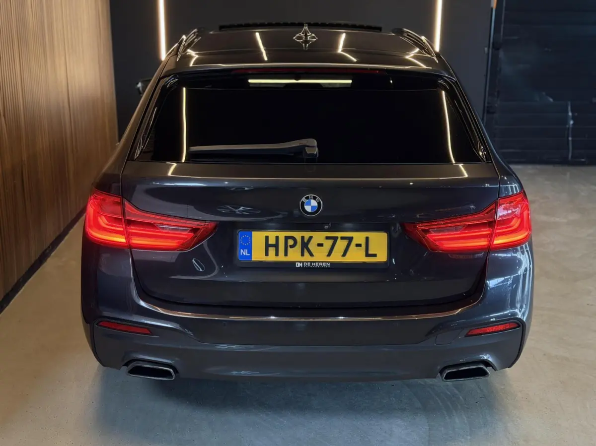 530d xDrive High Executive Pano M-sport