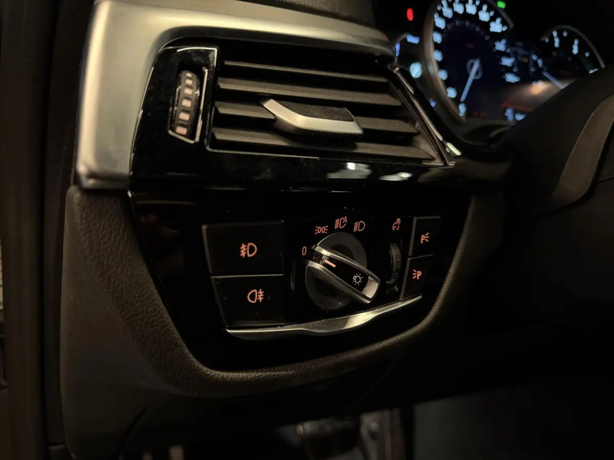 530d xDrive High Executive Pano M-sport