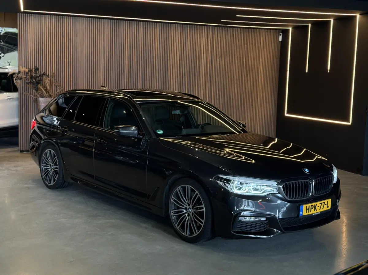 530d xDrive High Executive Pano M-sport