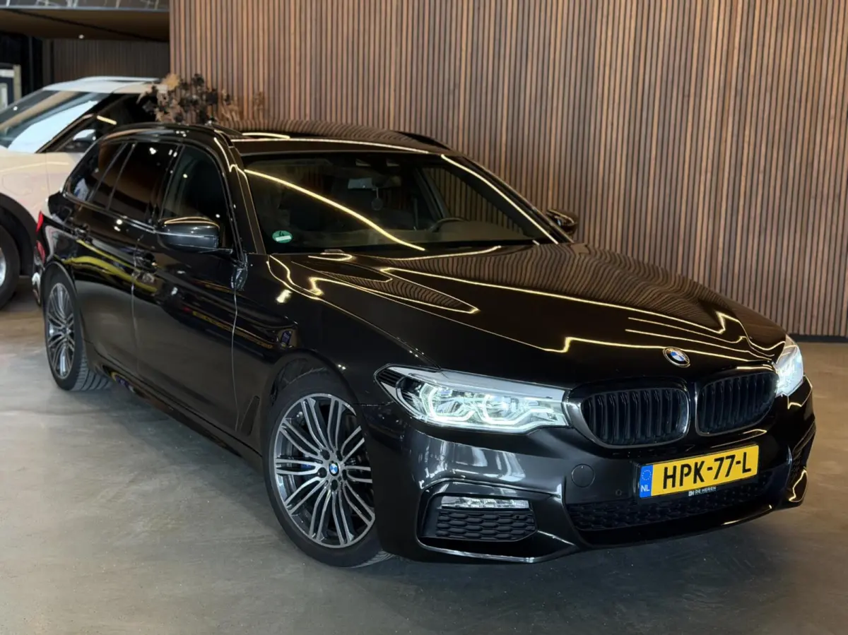 530d xDrive High Executive Pano M-sport