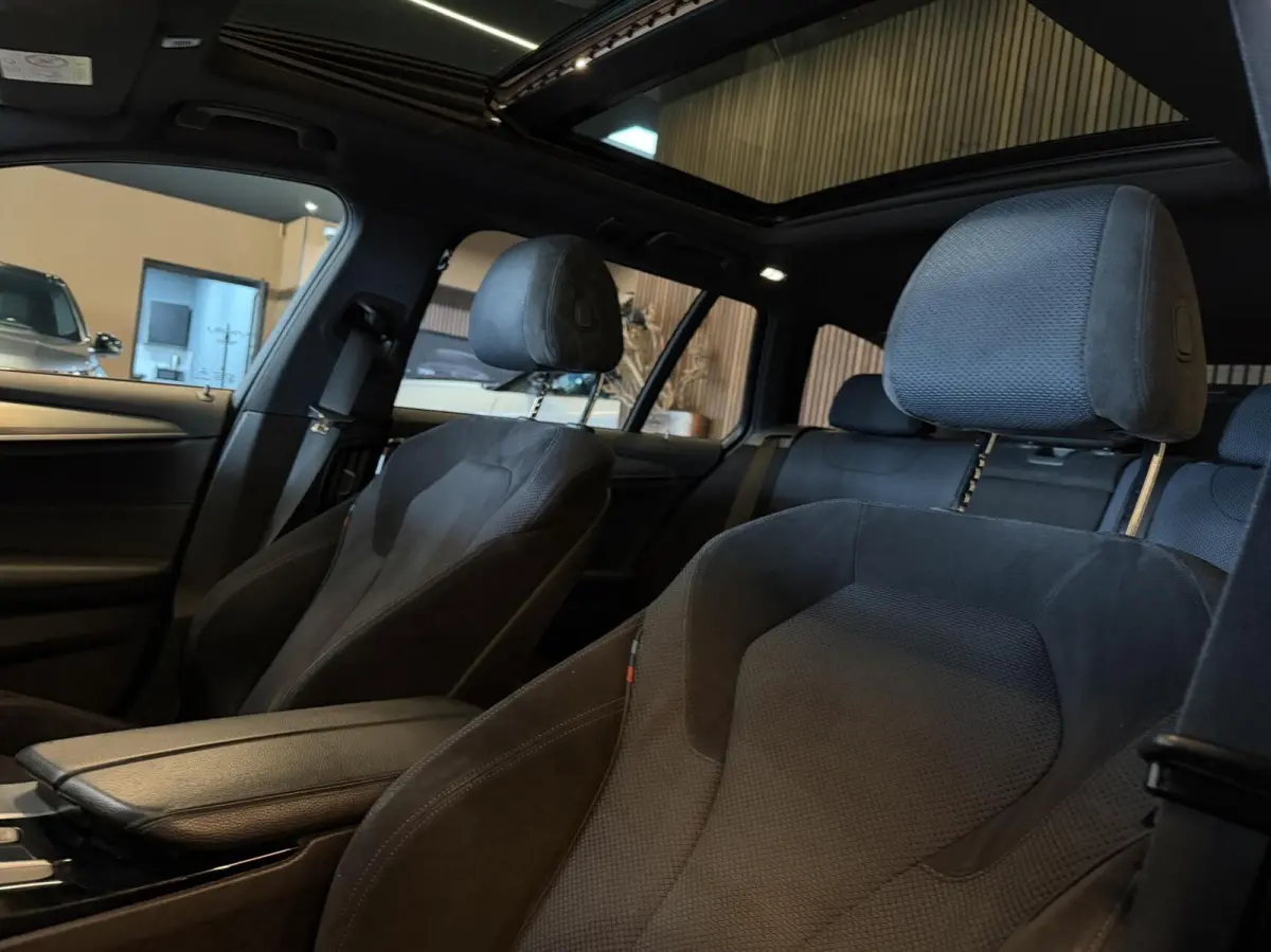530d xDrive High Executive Pano M-sport
