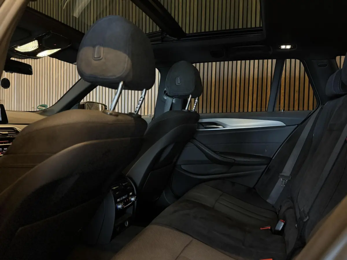 530d xDrive High Executive Pano M-sport