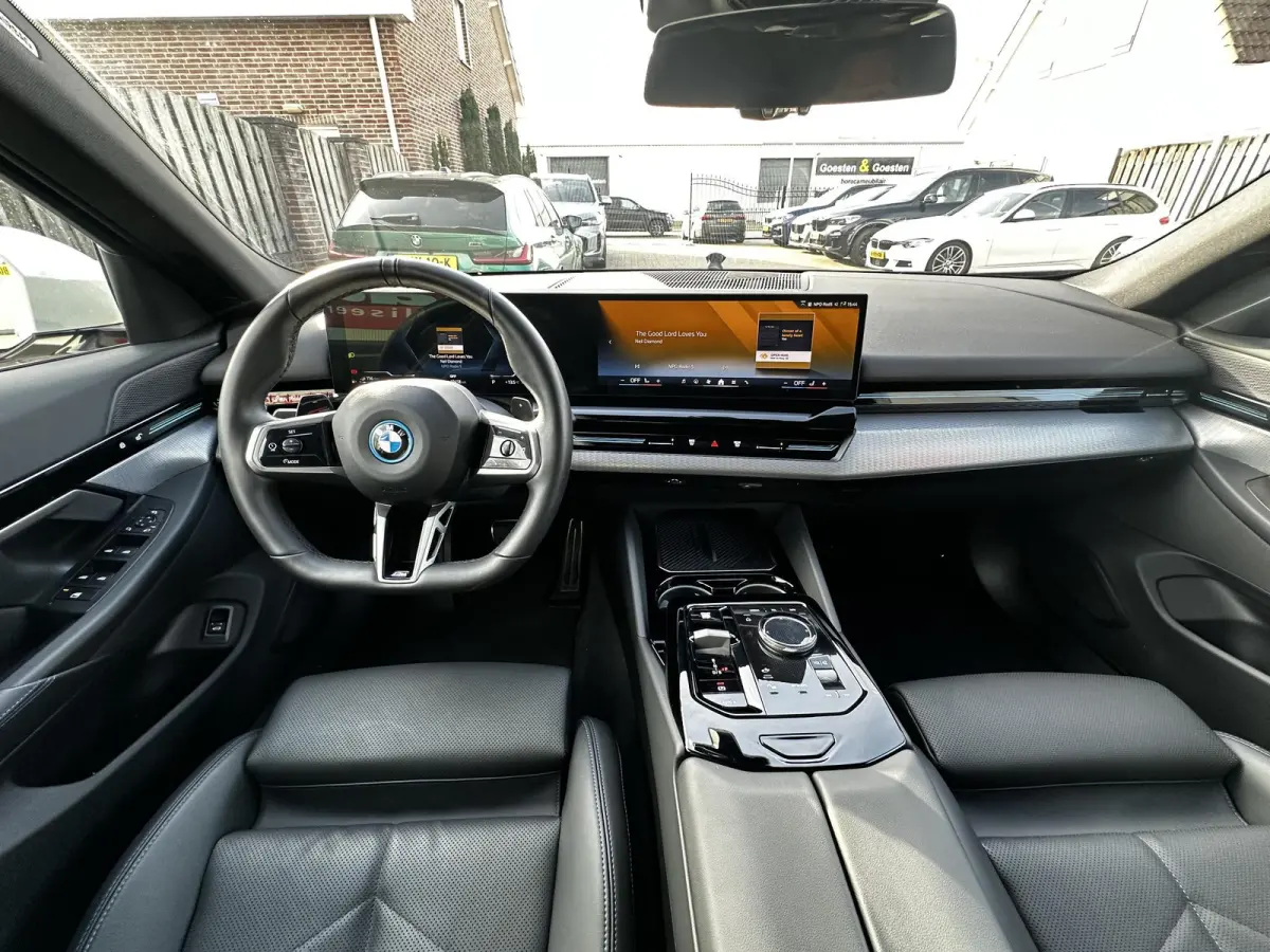 530e xDrive M-Sport