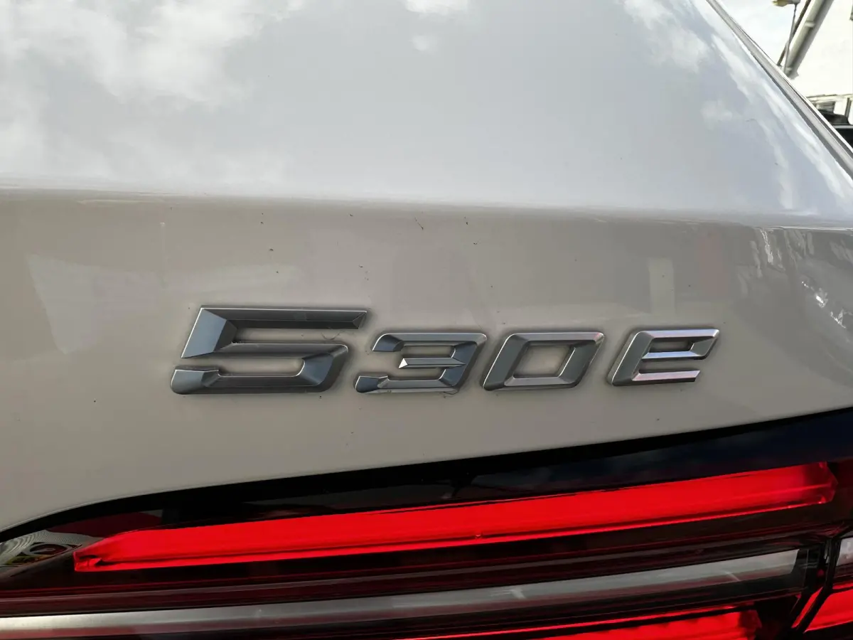530e xDrive M-Sport