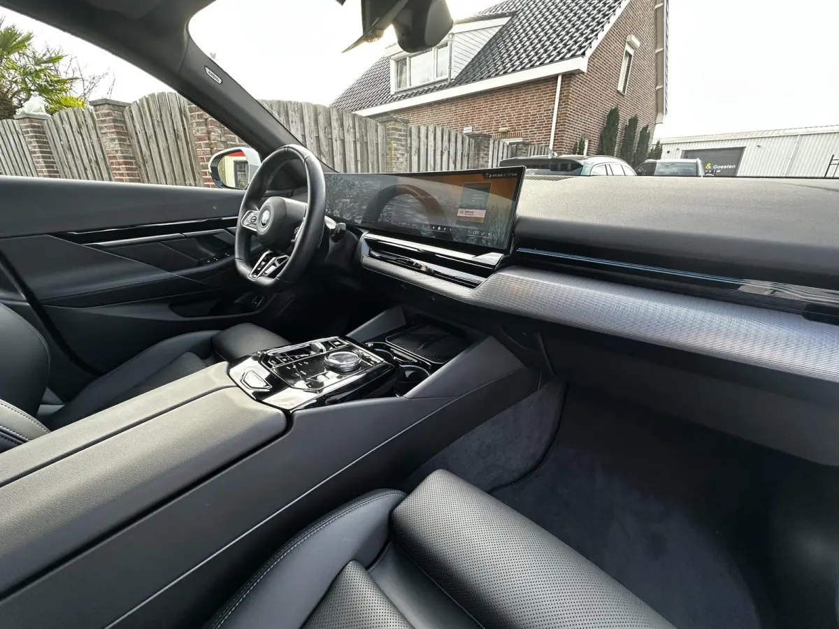 530e xDrive M-Sport