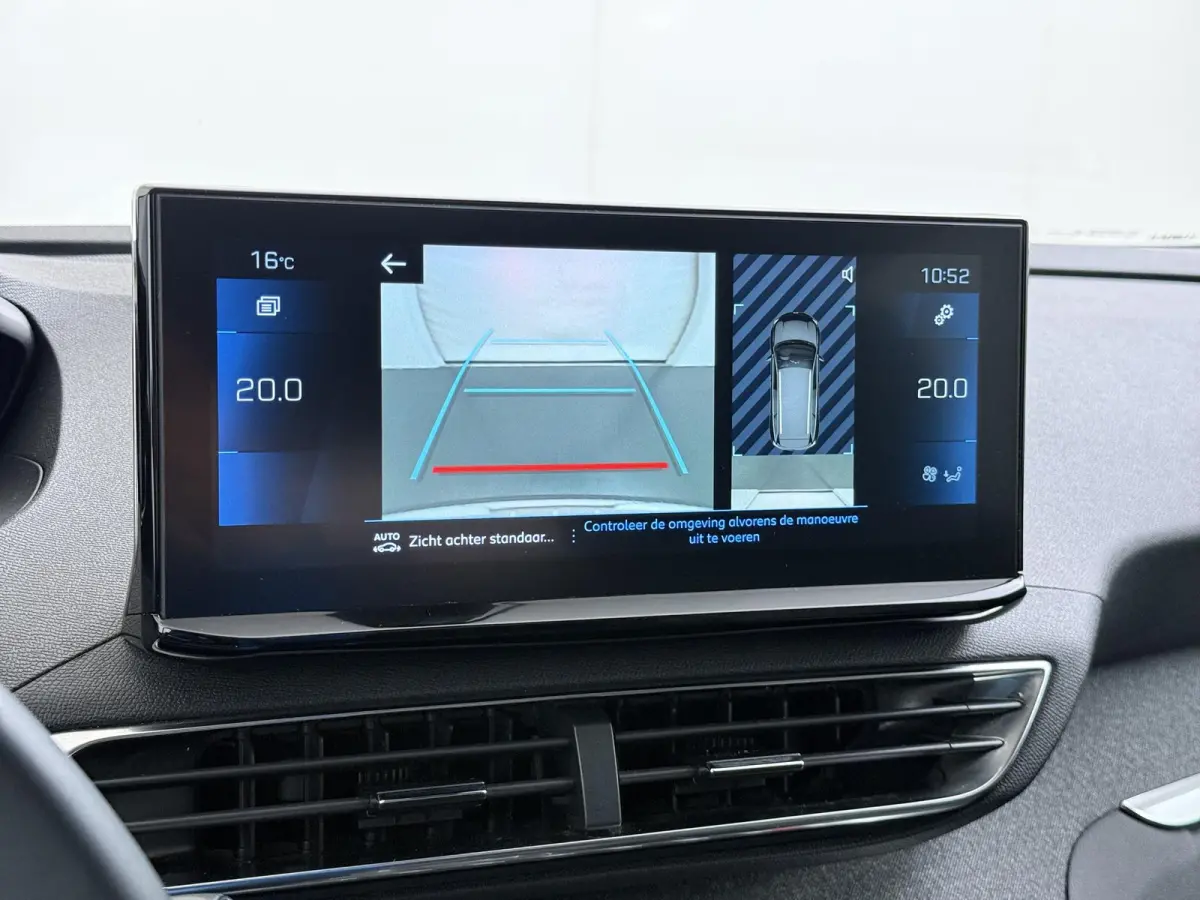 SUV Allure Pack Business 130pk Automaat | Navigatie | Camera achter | Cruise control | 18 inch lichtmetalen velgen | LED koplampen | Apple Carplay Android auto