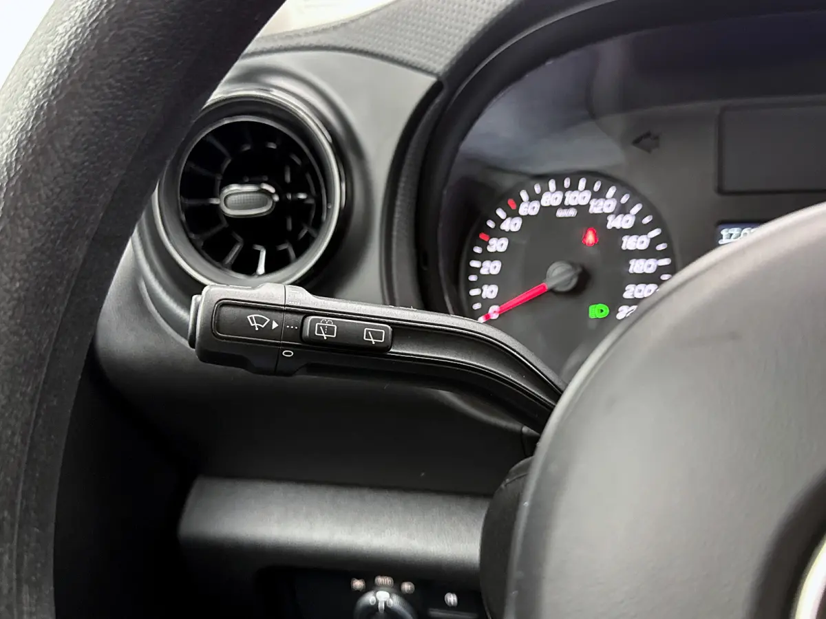 108 CDI L1 Led koplampen Sidebars Cruise control Airco