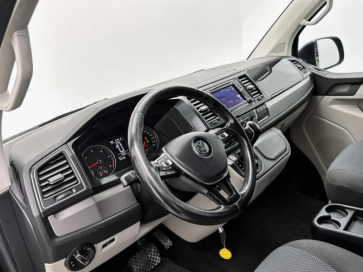 2.0 TDI L2H1 DC Highline 204pk DSG Adaptieve cruise contol Dubbele schuifdeur Stoelverwarming Navigatie