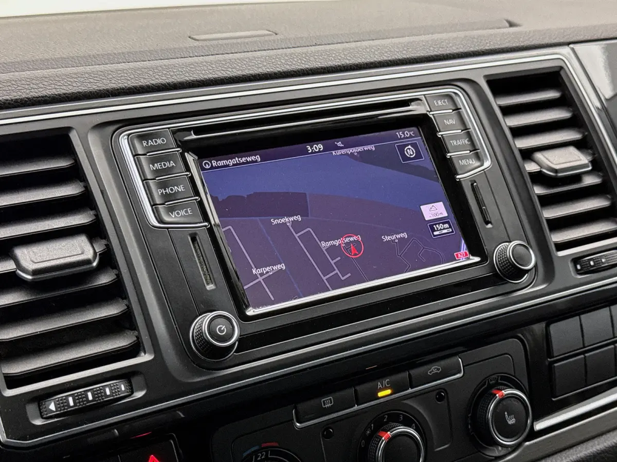2.0 TDI L2H1 DC Highline 204pk DSG Adaptieve cruise contol Dubbele schuifdeur Stoelverwarming Navigatie