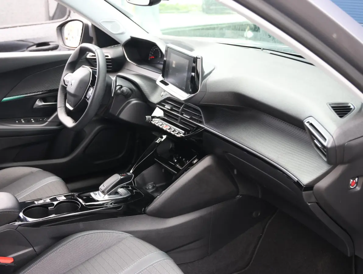 130pk Allure | 1ste eigenaar | Parkeersensoren | LED lampen | Navigatie | Climate | AUTOMAAT