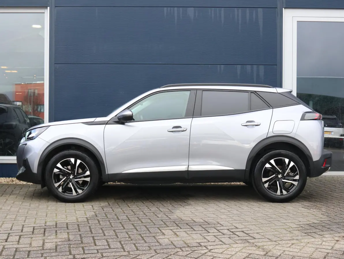 130pk Allure | 1ste eigenaar | Parkeersensoren | LED lampen | Navigatie | Climate | AUTOMAAT