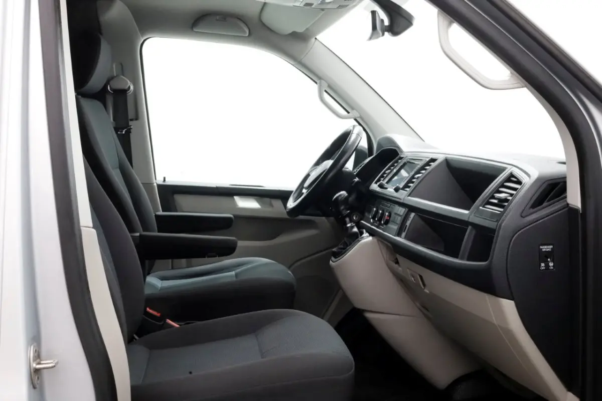 T6 2.0 TDI 102pk E6 L1H1 Comfortline Airco/Navi/Achterklep 12-2016