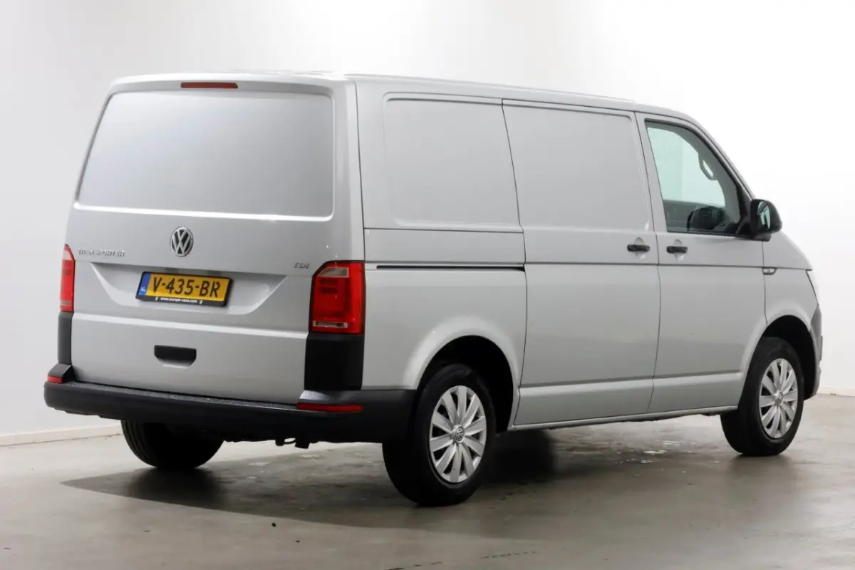 T6 2.0 TDI 102pk E6 L1H1 Comfortline Airco/Navi/Achterklep 12-2016