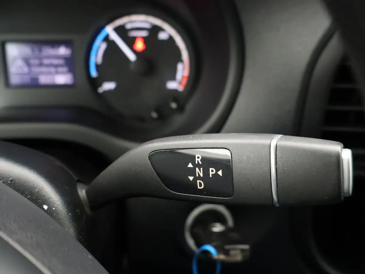 PRO L2 7-PERS. *MARGE* + 2 ELEKTR. SCHUIFDEUREN | LEDER | STOELVERW. | CAMERA | NAVIGATIE