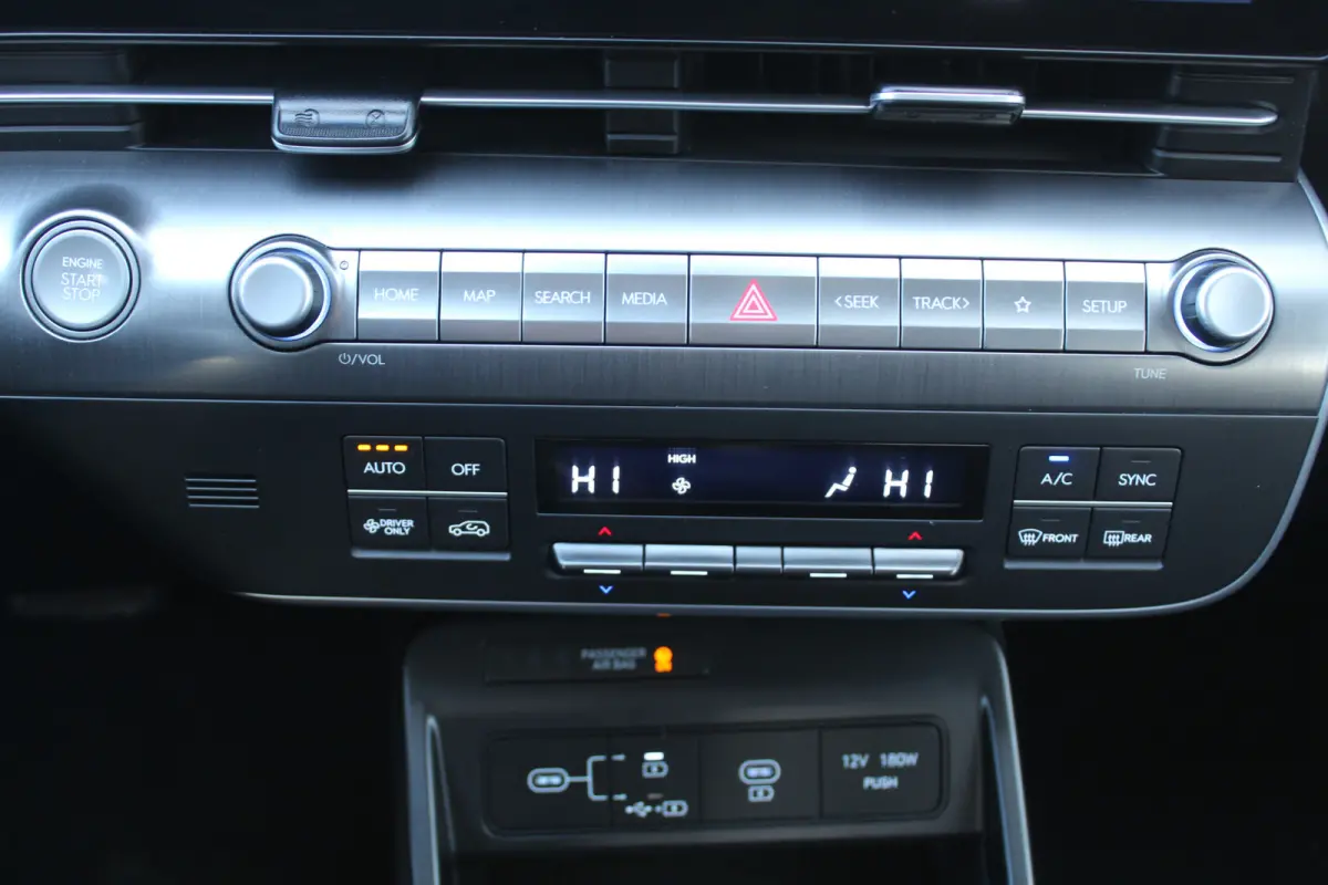 1.6 GDI HEV Comfort Keyless entry Airco l Cruise control l Navigatie l AppleCarPlay/AndroidAuto l Parkeer camera