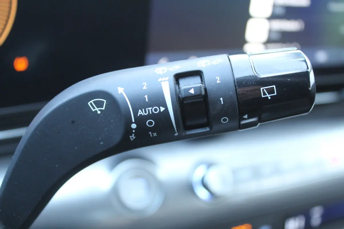 1.6 GDI HEV Comfort Keyless entry Airco l Cruise control l Navigatie l AppleCarPlay/AndroidAuto l Parkeer camera