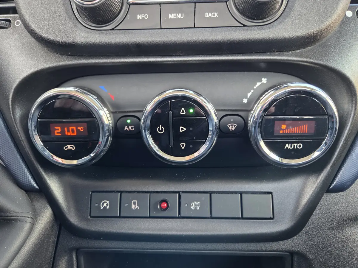 35S14 Automaat Lange Open laadbak 4.86Lang