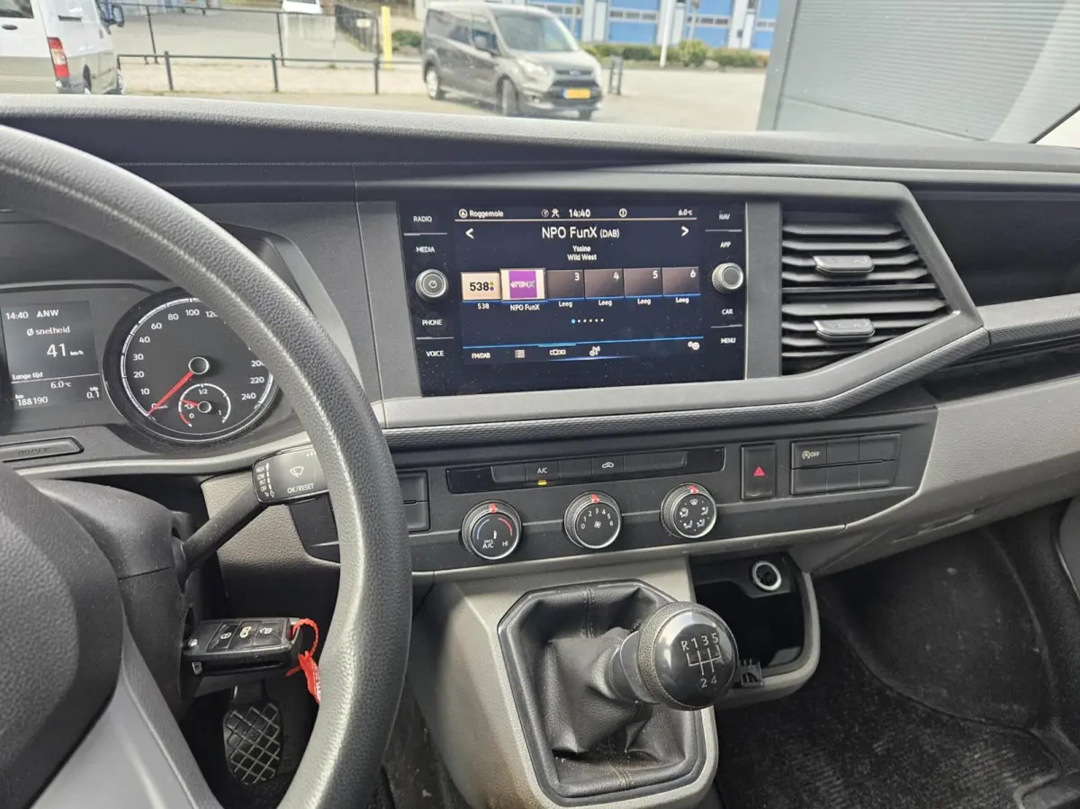 2.0 TDI L2H1 Airco Navi Camera 110pk