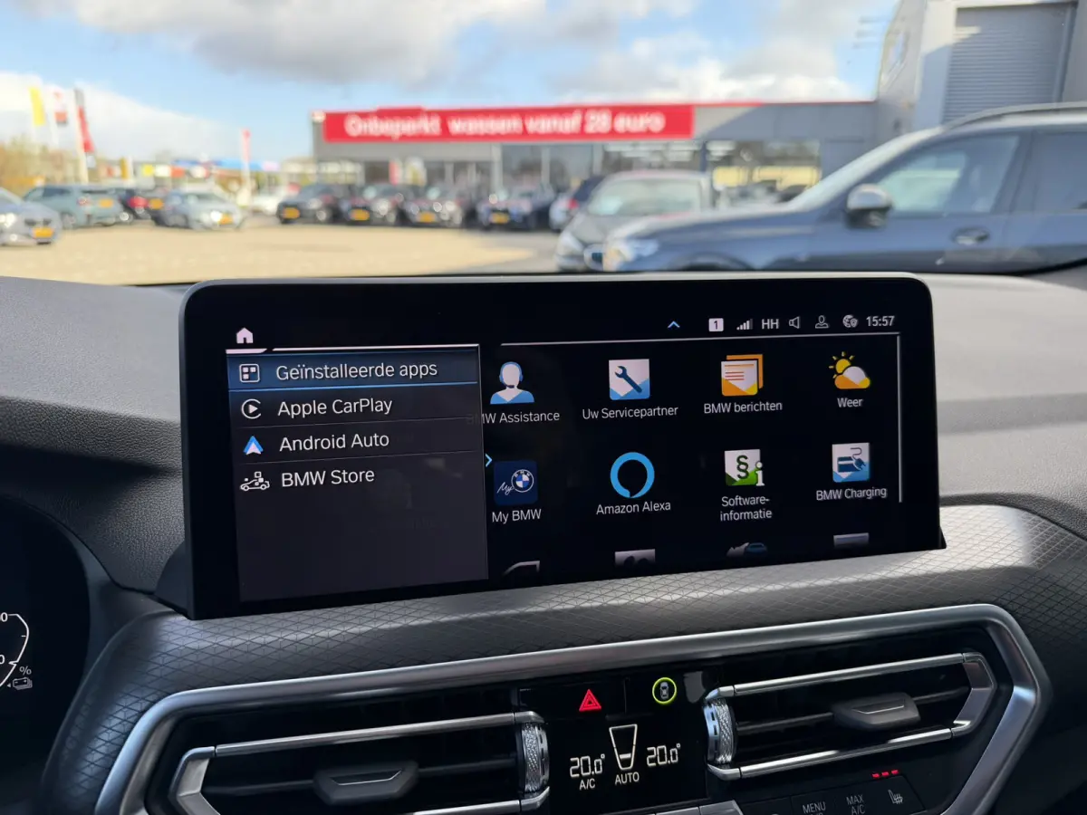xDrive30e High Executive M Sport Panoramadak 19 Inch LED Keyless Entry Elek. Stoelverstelling ACC Head-Up Display Trekhaak