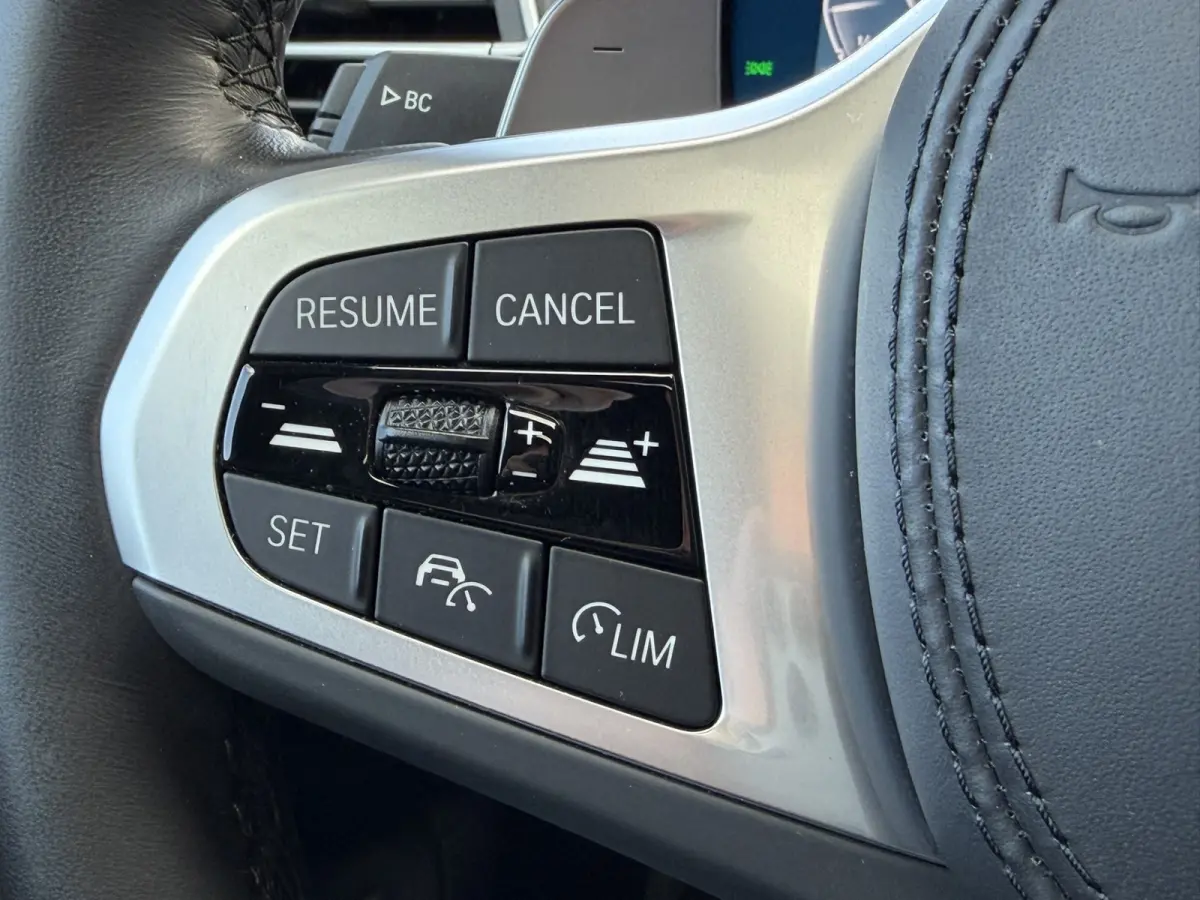 xDrive30e High Executive M Sport Panoramadak 19 Inch LED Keyless Entry Elek. Stoelverstelling ACC Head-Up Display Trekhaak