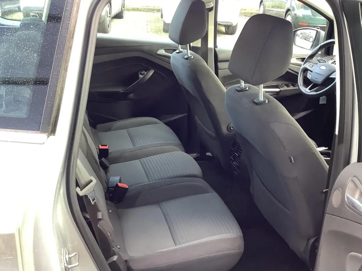1.0 Titanium cruise control, navi, trekhaak