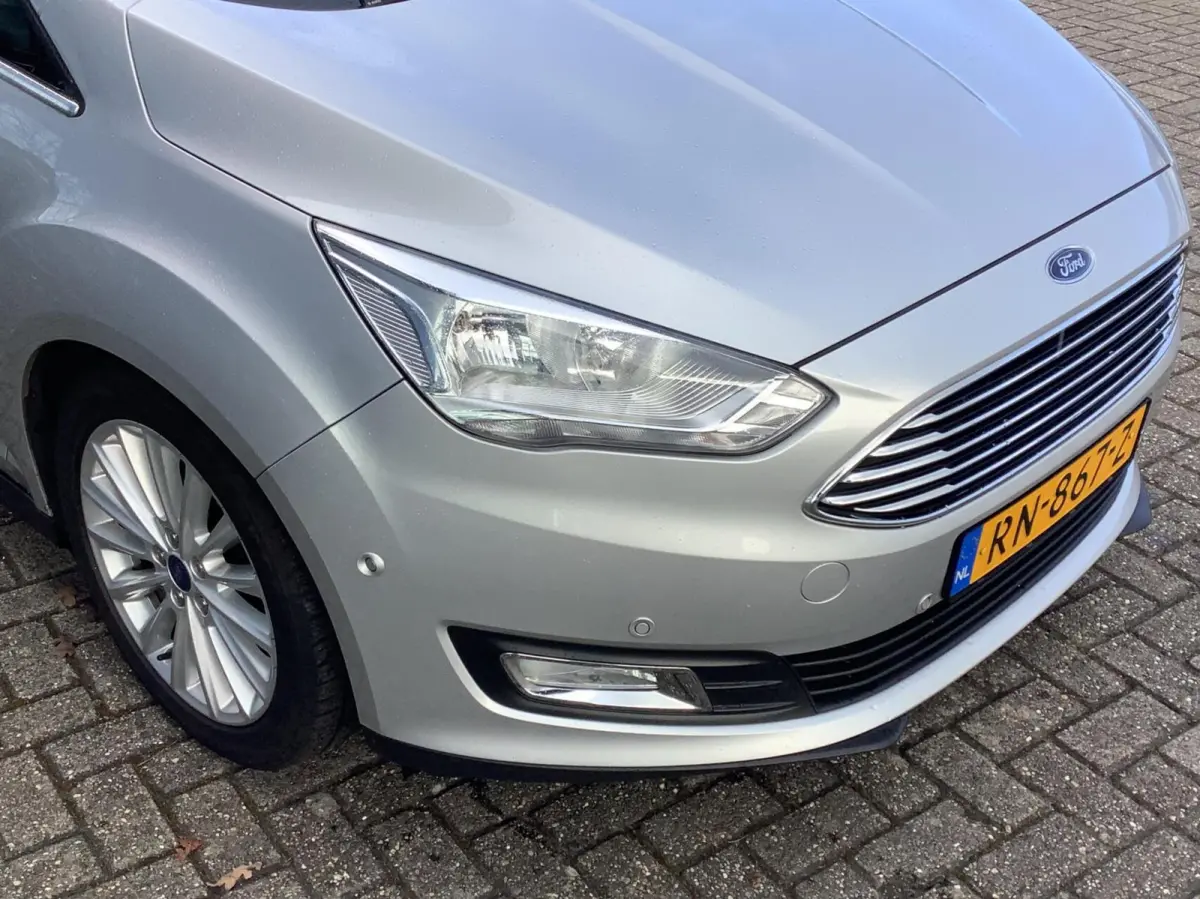 1.0 Titanium cruise control, navi, trekhaak