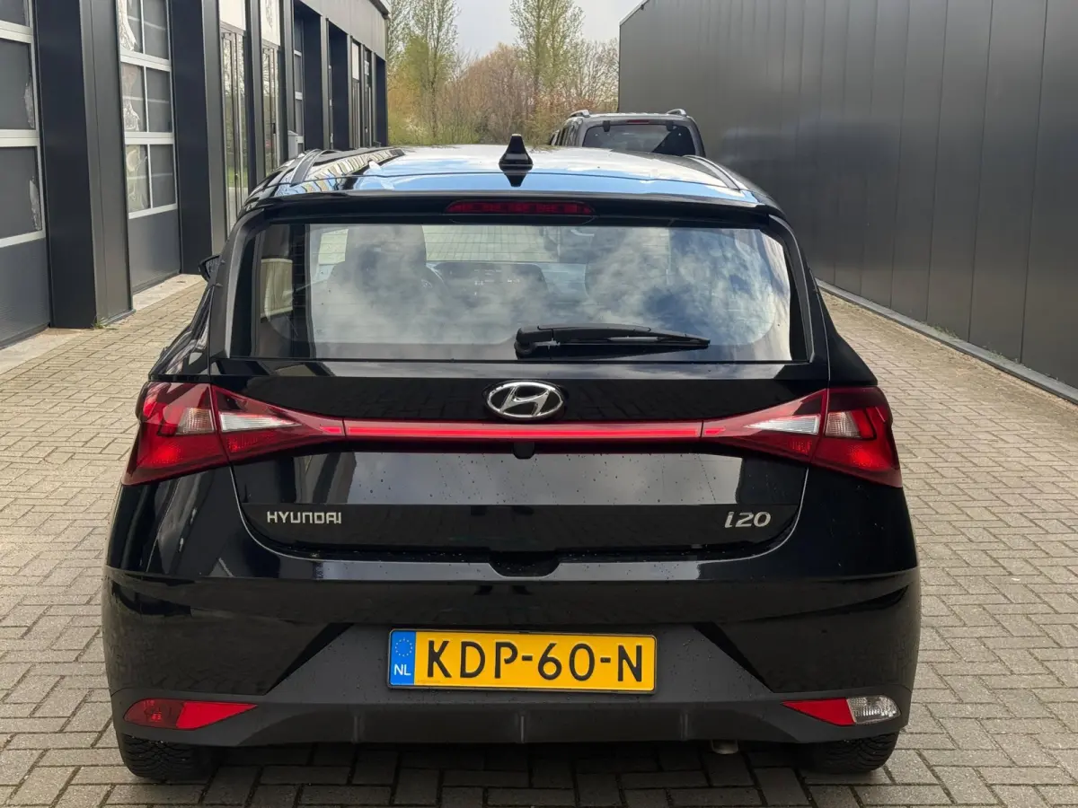 1.0 T-GDI Comfort Carplay Stoelverwarming APK 28 Lane assist!