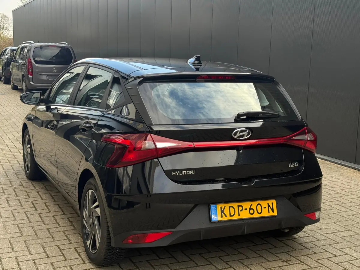 1.0 T-GDI Comfort Carplay Stoelverwarming APK 28 Lane assist!