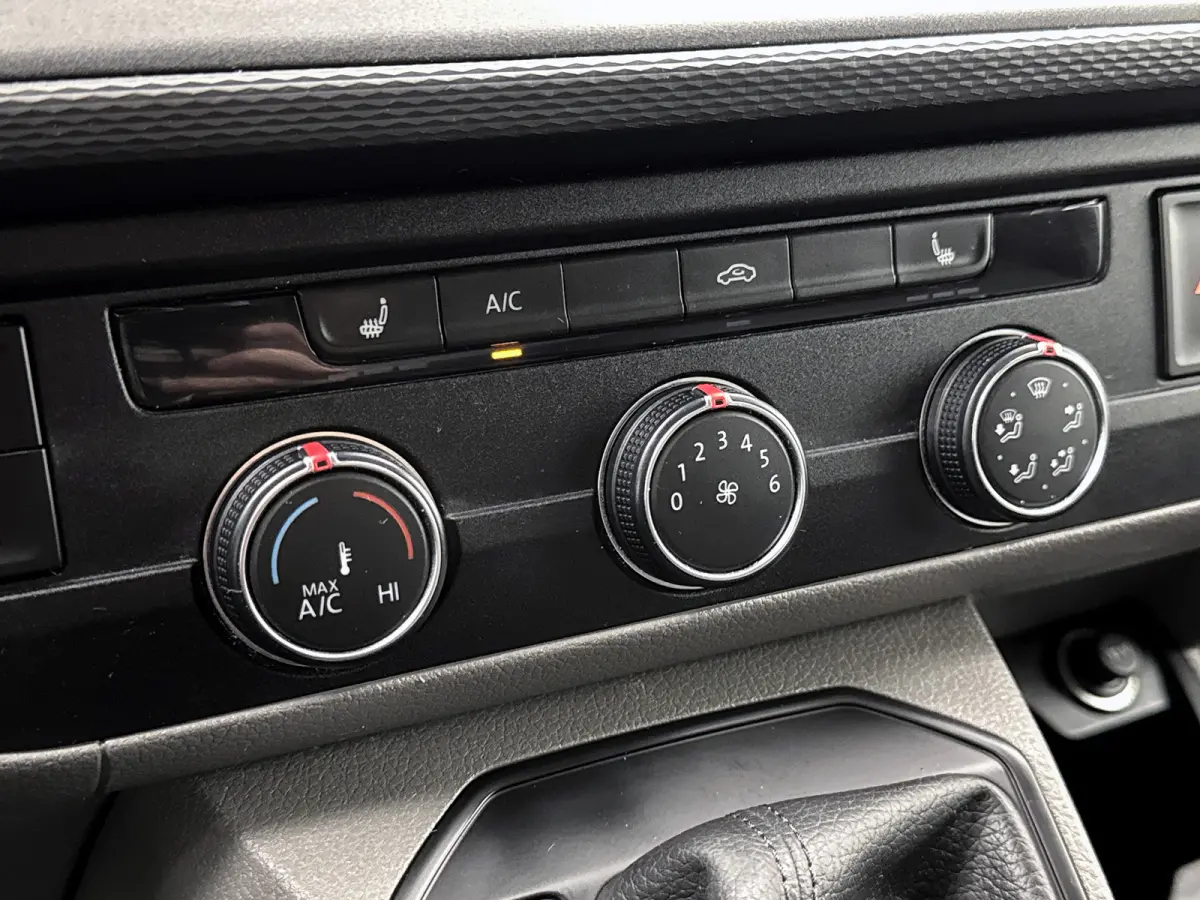2.0 TDI L1H1 28 4Motion Inrichting Led Navigatie Adaptieve cruisecontrol Schuifdeur L+R Leder Stoelverwarming