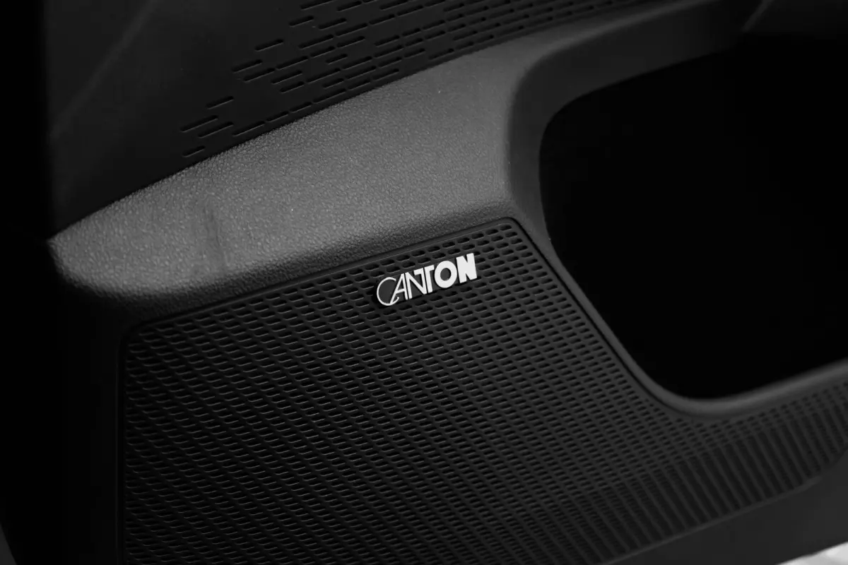 Business Edition | Black Pack l Canton Sound l Uniek Black Style! l Elekt. Stoelen l Elektr. Achterklep l