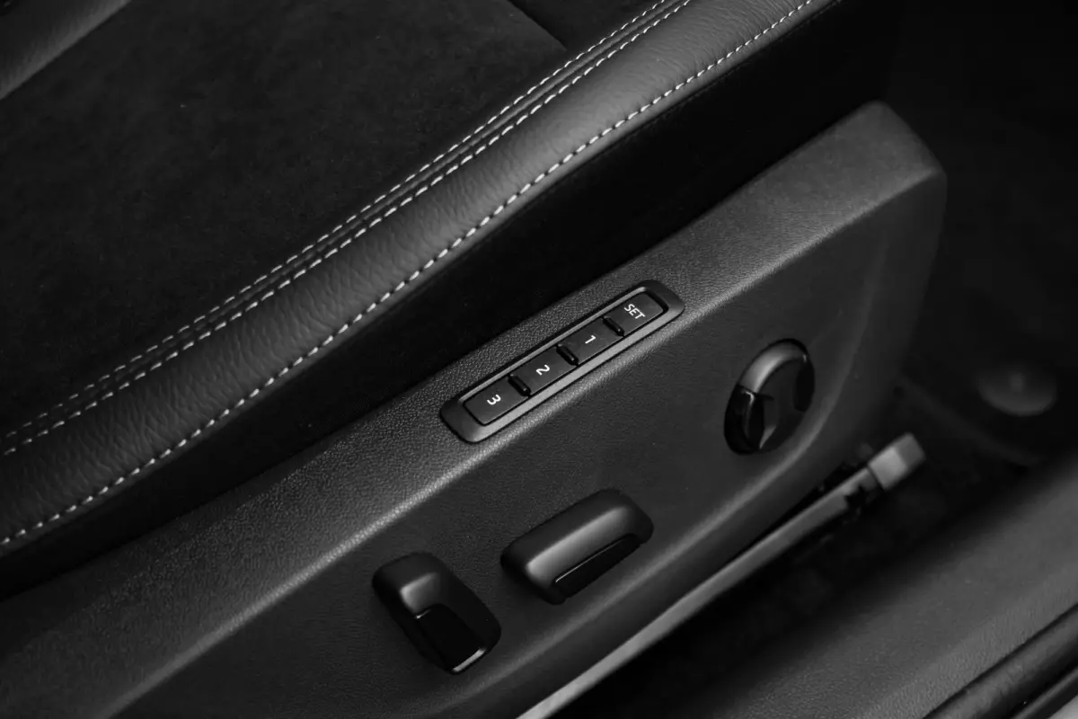 Business Edition | Black Pack l Canton Sound l Uniek Black Style! l Elekt. Stoelen l Elektr. Achterklep l
