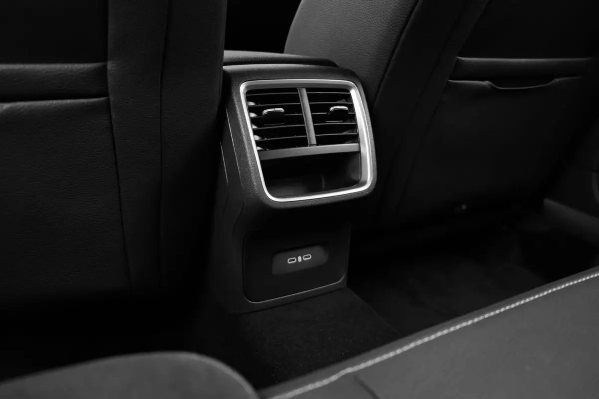 Business Edition | Black Pack l Canton Sound l Uniek Black Style! l Elekt. Stoelen l Elektr. Achterklep l