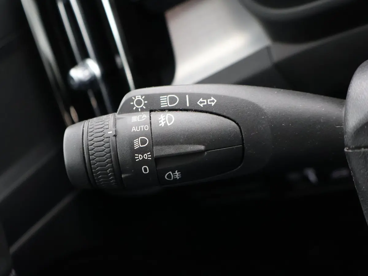 1.5 T5 262 PK PLUG-IN INSCRIPTION + WEGKL. TREKHAAK | ADAPTIVE CRUISE | 19 INCH | CAMERA