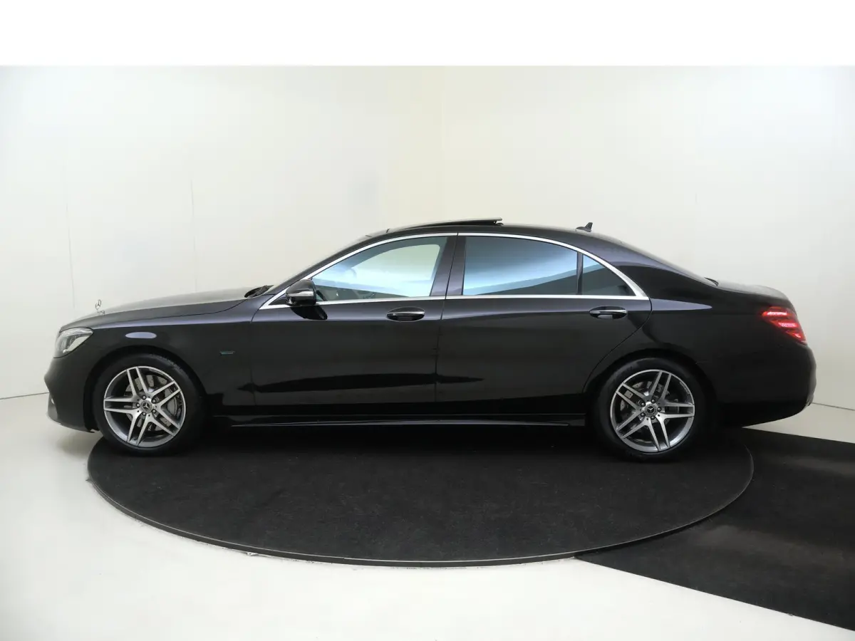560 e Lang Premium Plus /Panoramadak /Chauffeur pakket /Massage stoelen /Burmester /360 Camera