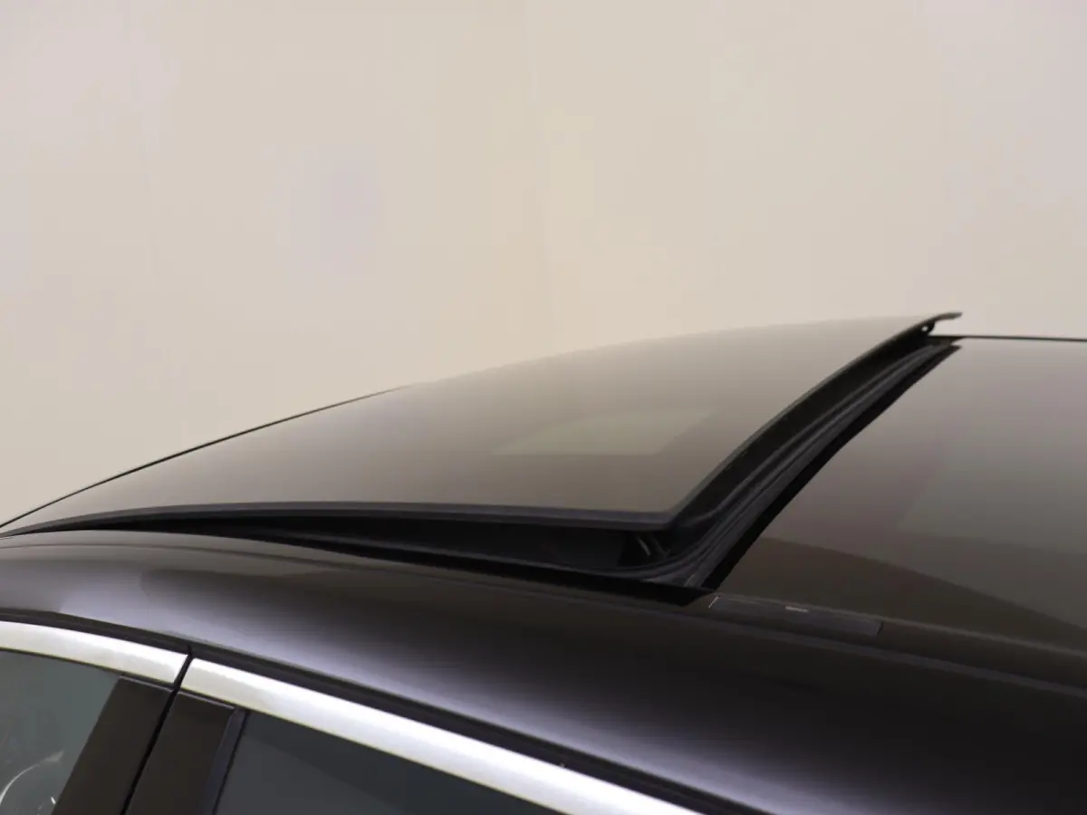 560 e Lang Premium Plus /Panoramadak /Chauffeur pakket /Massage stoelen /Burmester /360 Camera