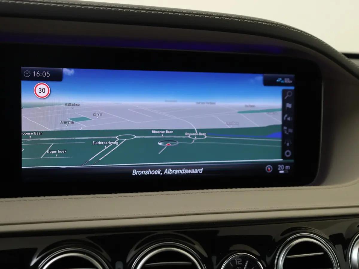 560 e Lang Premium Plus /Panoramadak /Chauffeur pakket /Massage stoelen /Burmester /360 Camera