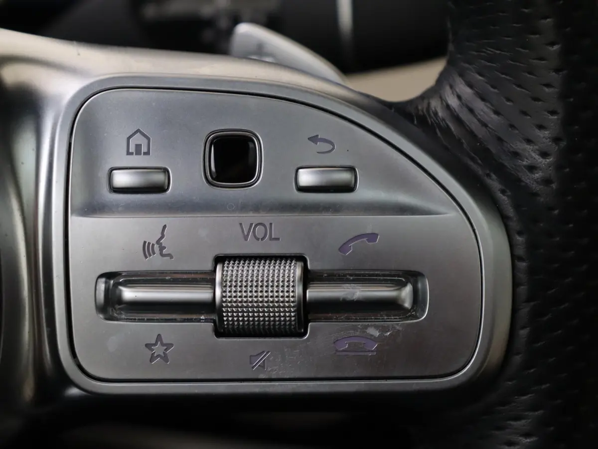 560 e Lang Premium Plus /Panoramadak /Chauffeur pakket /Massage stoelen /Burmester /360 Camera