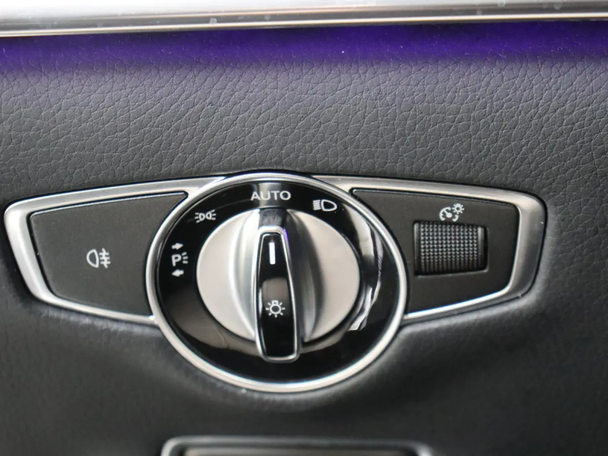 560 e Lang Premium Plus /Panoramadak /Chauffeur pakket /Massage stoelen /Burmester /360 Camera