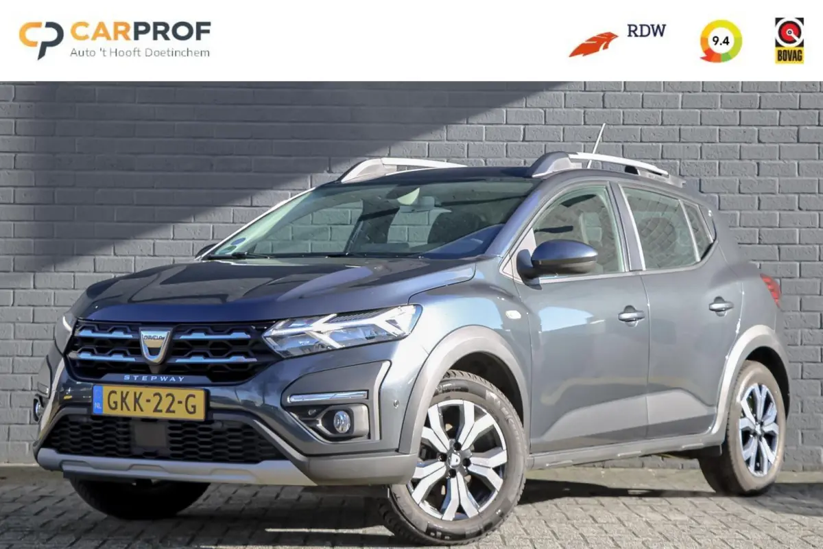 1.0 TCe 90 Expression CRUISE / KEYLESS / NAVI / CAMERA.