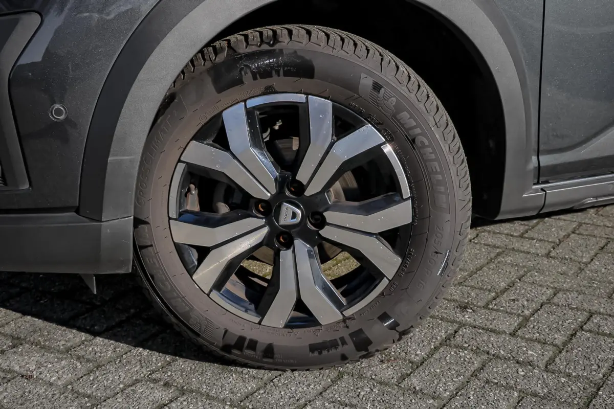 1.0 TCe 90 Expression CRUISE / KEYLESS / NAVI / CAMERA.