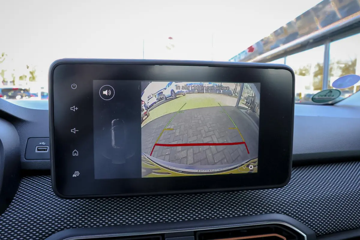 1.0 TCe 90 Expression CRUISE / KEYLESS / NAVI / CAMERA.