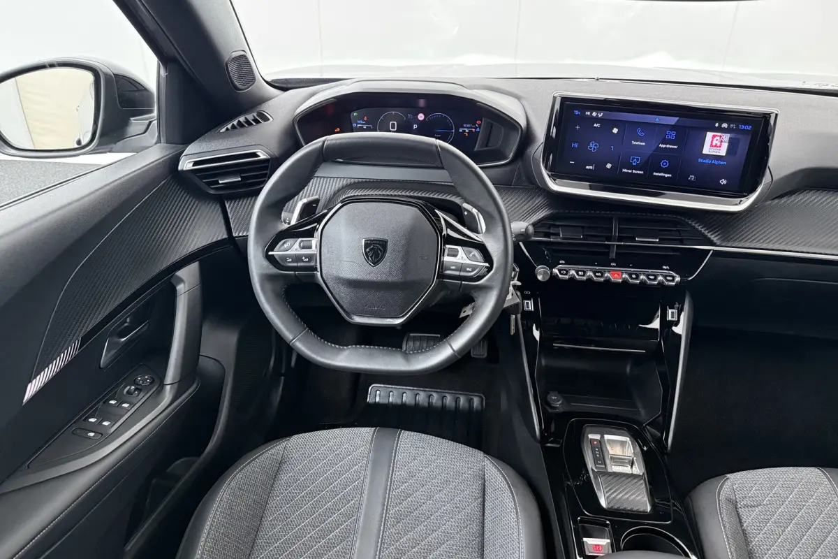 167 PK Aut. Hybrid Allure Half-Leder Climate Carplay 17'LMV