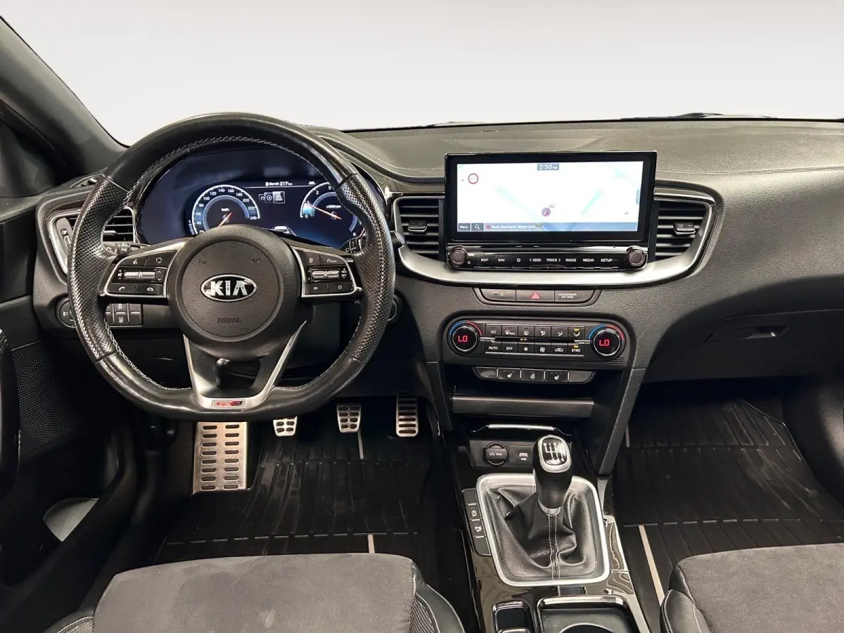 1.0 T-GDI GT-Line | Elektrisch Glazen Schuif / Kanteldak | Apple Carplay / Android Auto | Navigatiesysteem | Stoel + Stuurverwarming | Licht + Regensensor | Parkeersensoren + Camera Achter |