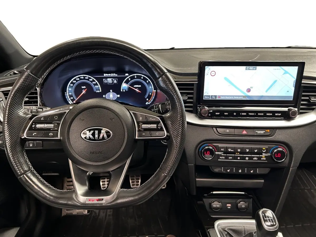 1.0 T-GDI GT-Line | Elektrisch Glazen Schuif / Kanteldak | Apple Carplay / Android Auto | Navigatiesysteem | Stoel + Stuurverwarming | Licht + Regensensor | Parkeersensoren + Camera Achter |