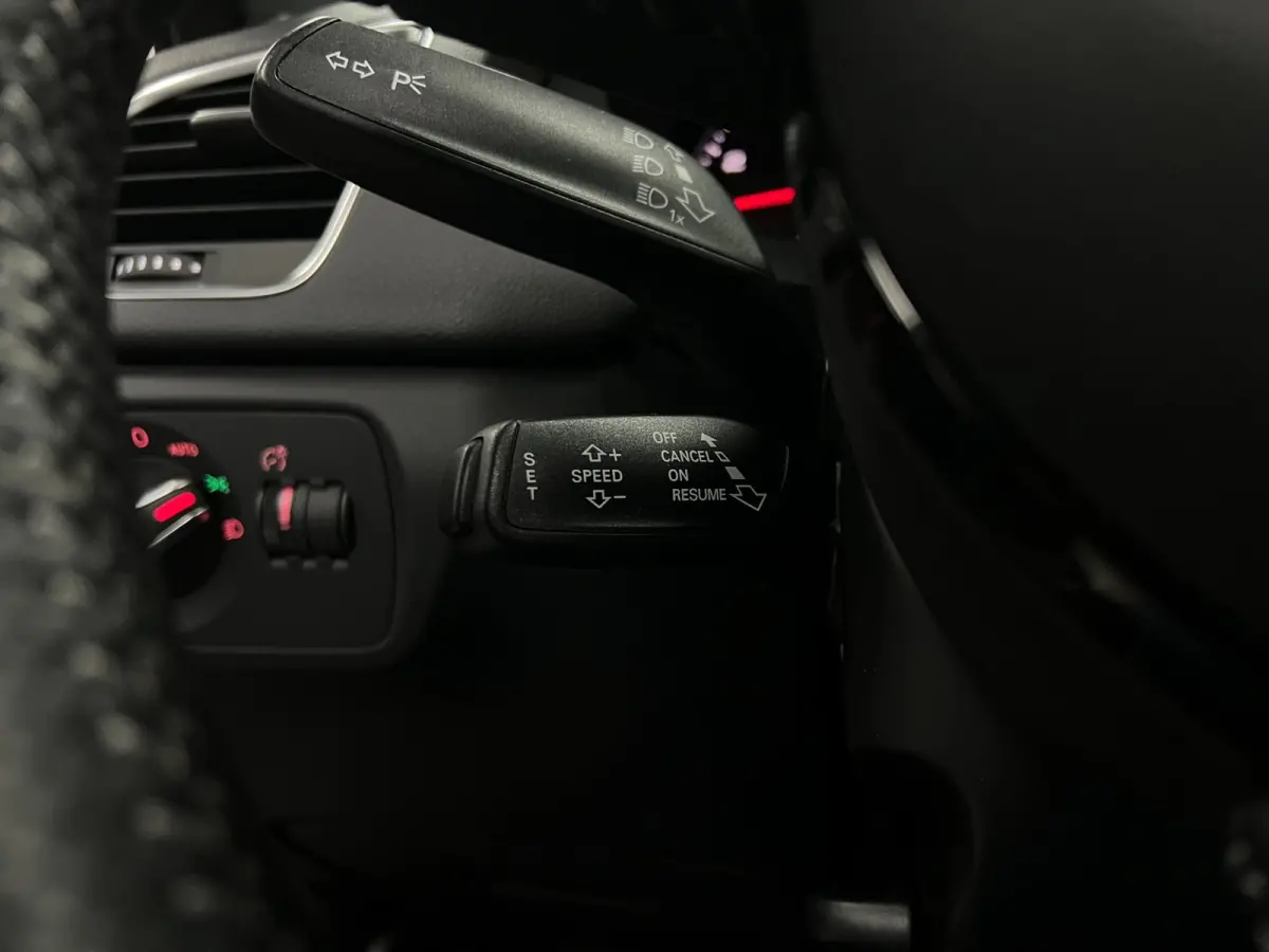1.4 TFSI S-LINE | Leer| Cruise |Camera| Led | Pano |