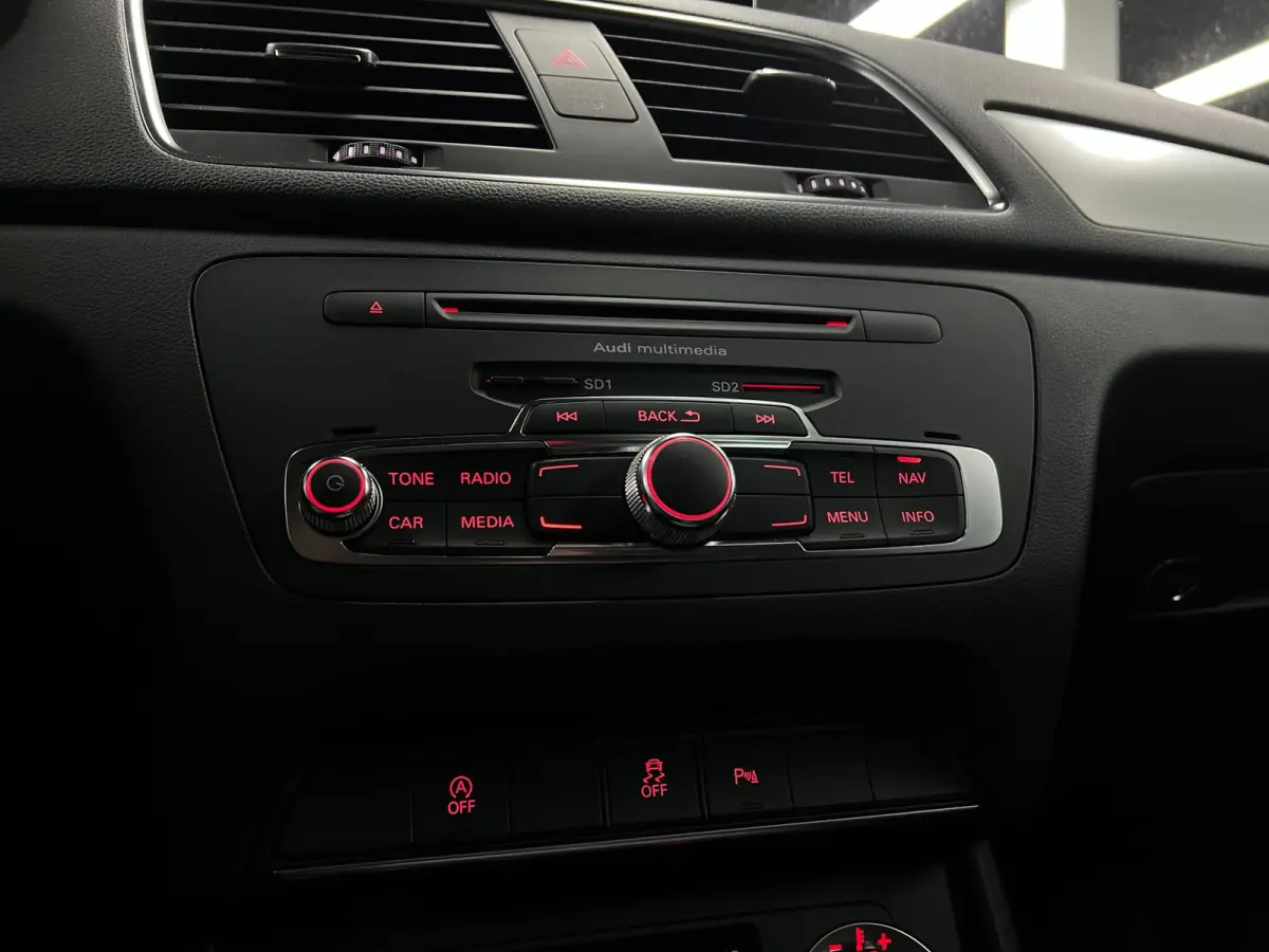 1.4 TFSI S-LINE | Leer| Cruise |Camera| Led | Pano |