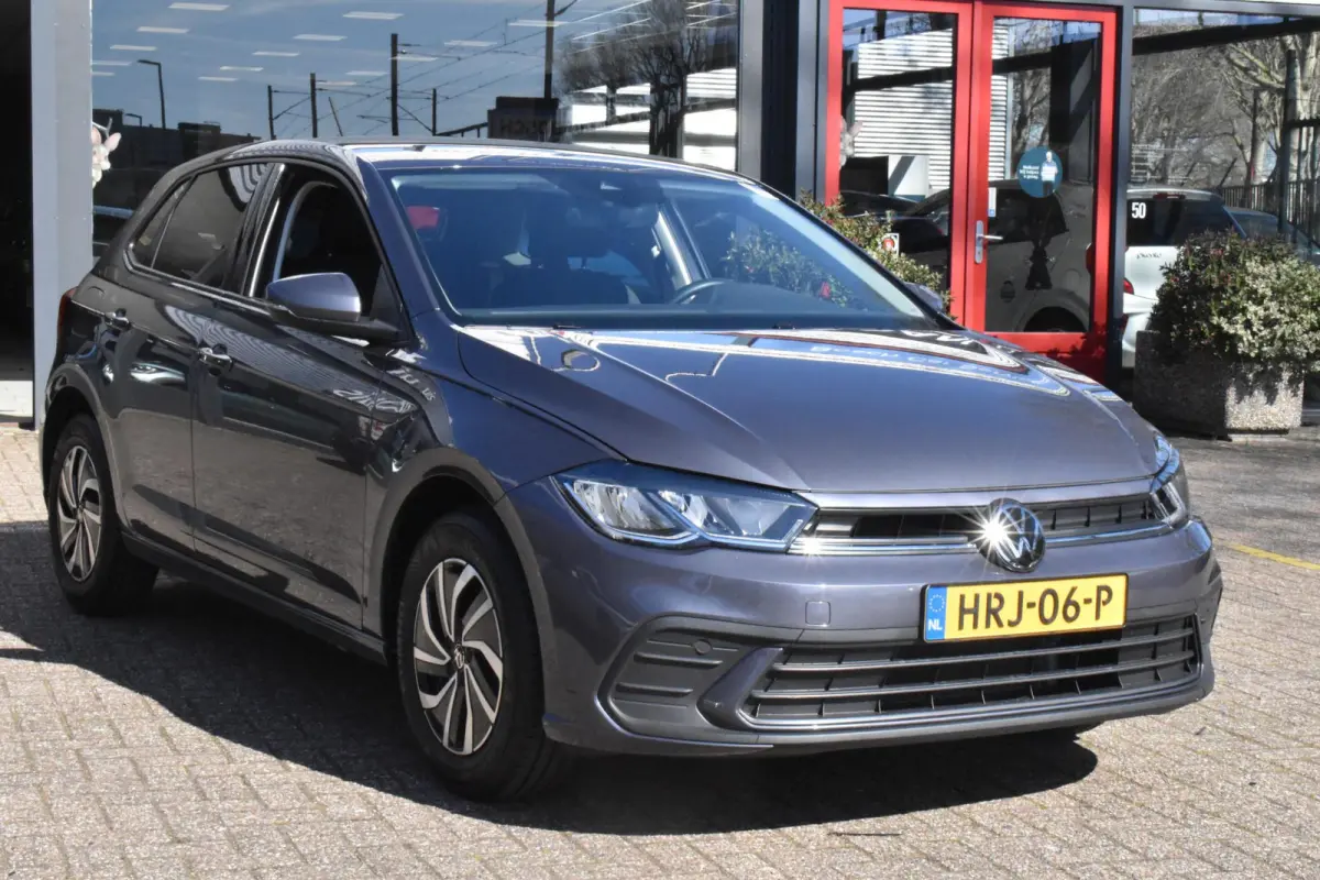 1.0 TSI Life Edition | NL-Auto | Digitaal Dashboard | Camera | Carplay Navi | 12 mnd BOVAG garantie | Whatsapp 06-53188999